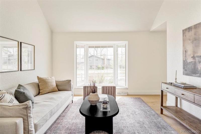 6097 Jackson St, Centennial, CO 80121