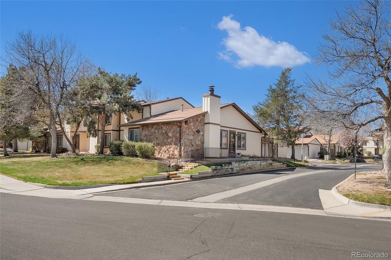 3657 Laredo St #A, Aurora, CO 80013