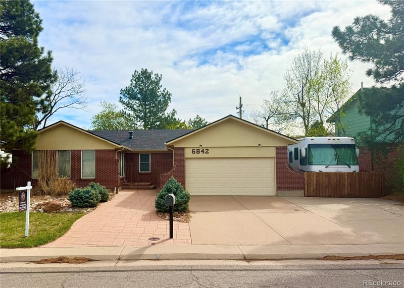 6842 High St, Centennial, CO 80122