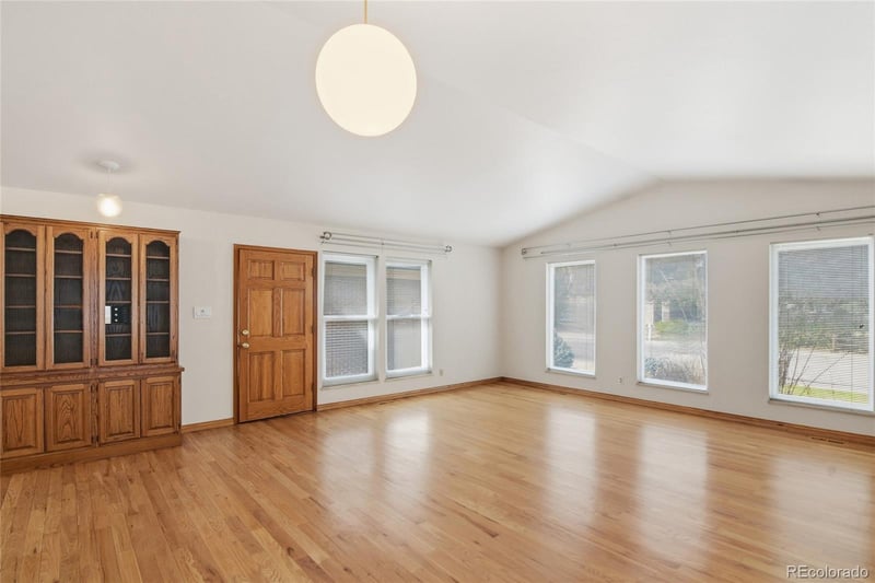 6842 High St, Centennial, CO 80122