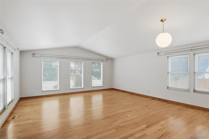 6842 High St, Centennial, CO 80122