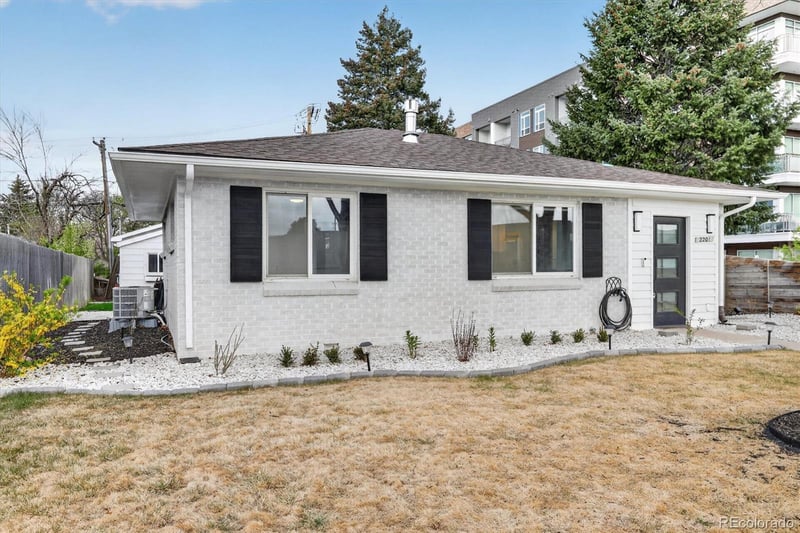 2201 Dexter St, Denver, CO 80222