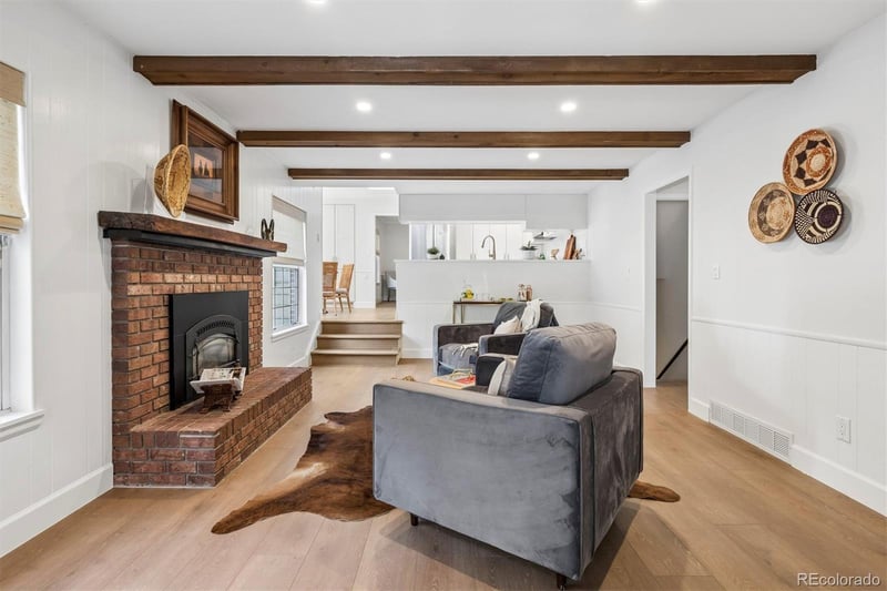 7121 Hinsdale Pl, Centennial, CO 80112