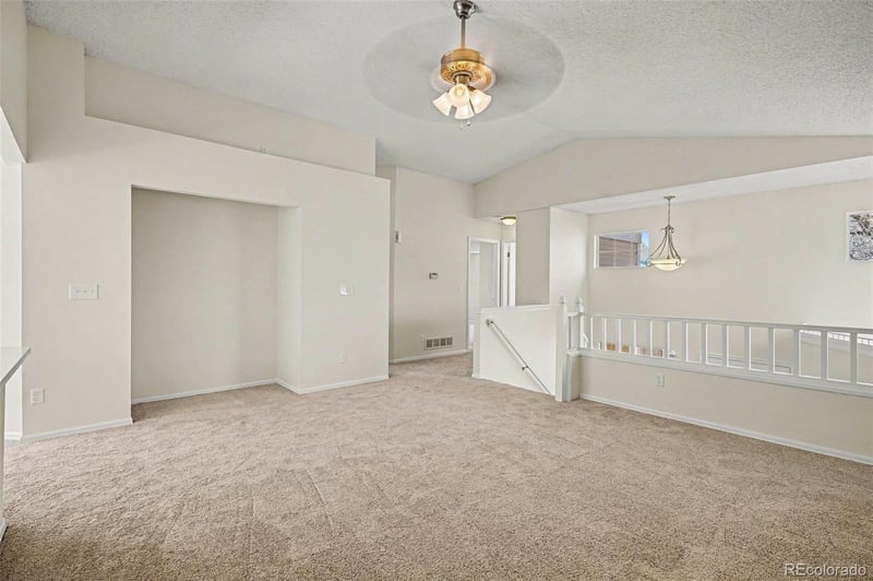 19366 Amherst Dr, Aurora, CO 80013