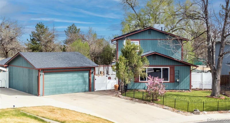 1244 Snowbank Ct, Longmont, CO 80504