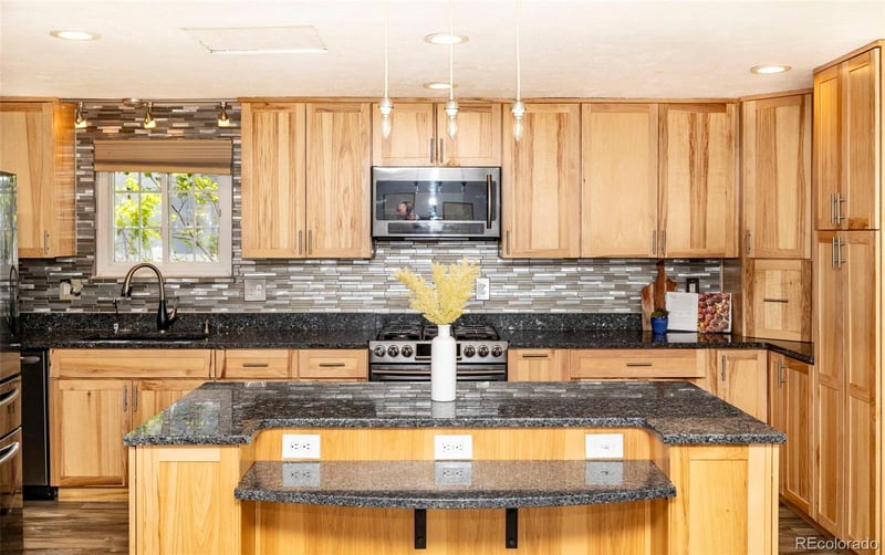 1244 Snowbank Ct, Longmont, CO 80504