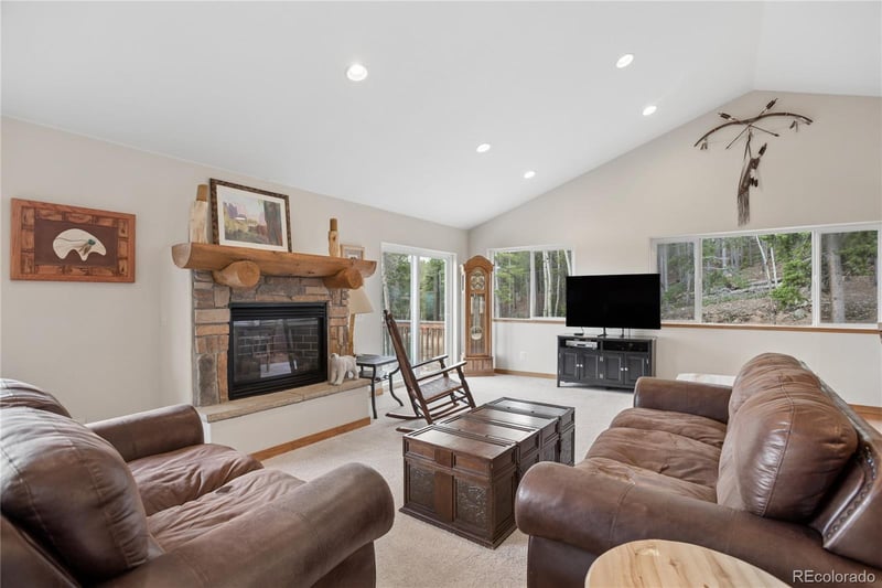 8 Yuma Trl, Evergreen, CO 80439