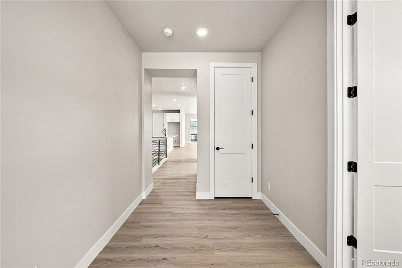 8632 Whiteclover St, Littleton, CO 80125