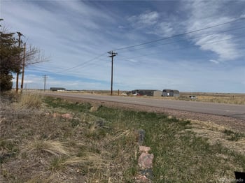 7330 Woodchest St, Strasburg, CO 80136