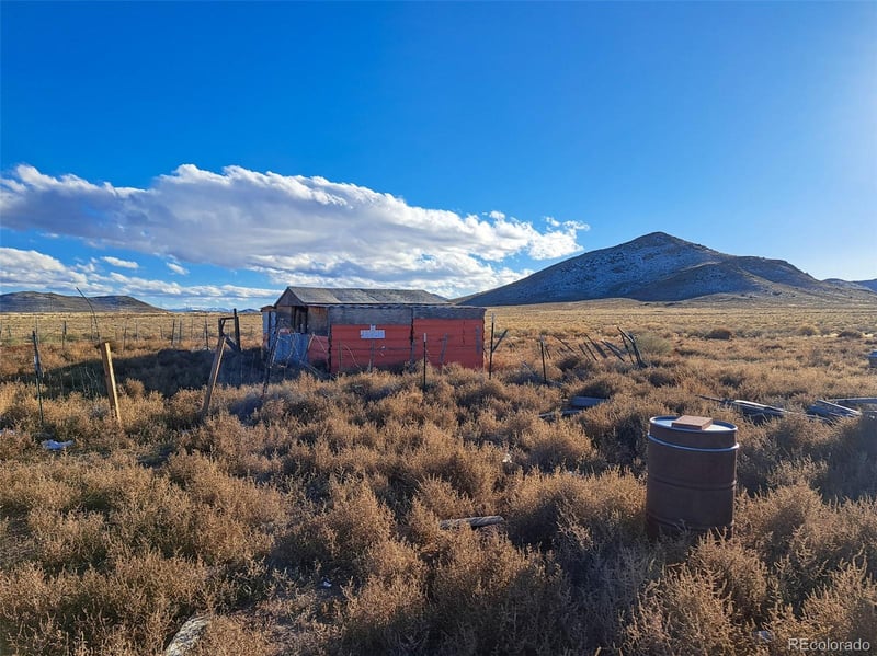 9852 12th St, Blanca, CO 81151