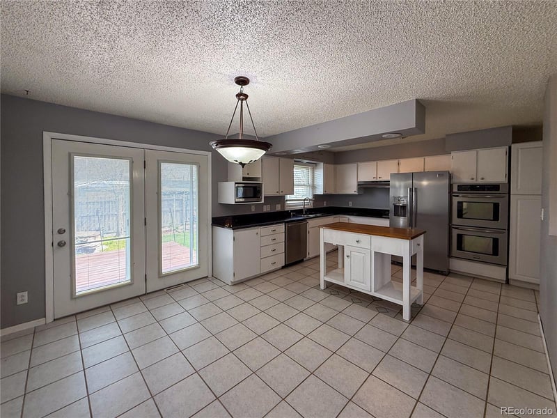 270 Sycamore St, Burlington, CO 80807