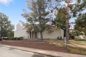 2622 Xanadu Way #B, Aurora, CO 80014