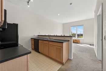 15475 Andrews Dr #406, Denver, CO 80239