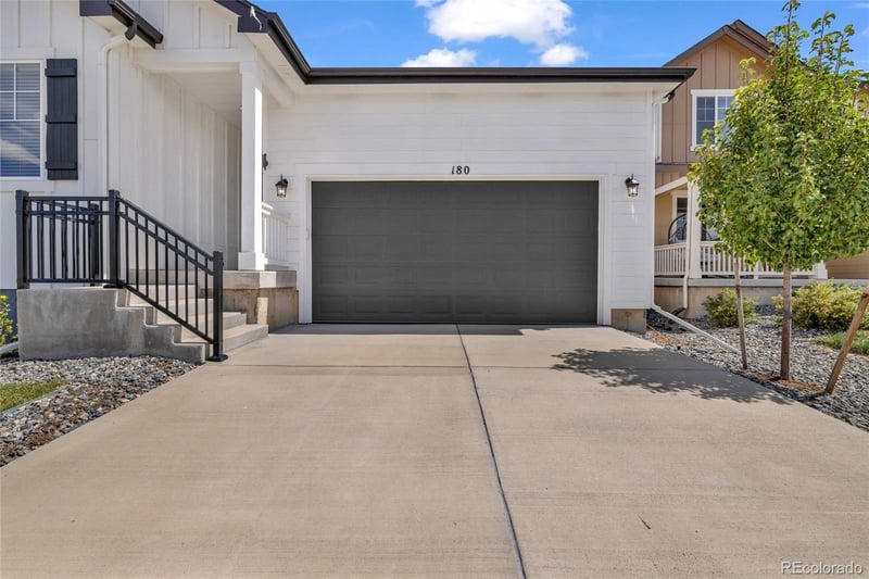 180 Edge Cliff St, Castle Rock, CO 80104