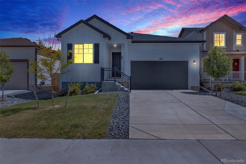 180 Edge Cliff St, Castle Rock, CO 80104