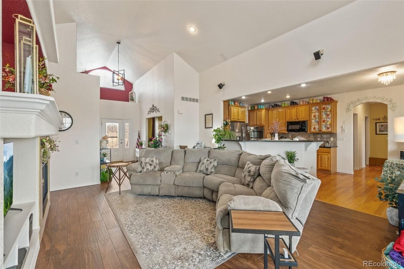 979 Pinehurst Ct, Bennett, CO 80102