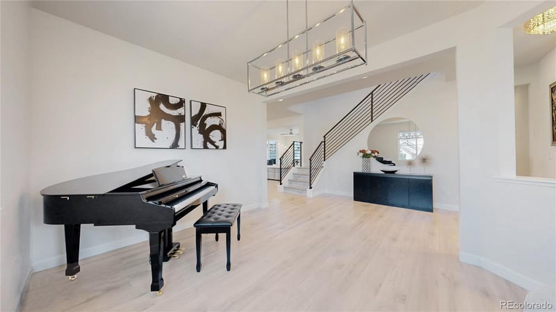 27615 Geddes Pl, Aurora, CO 80016