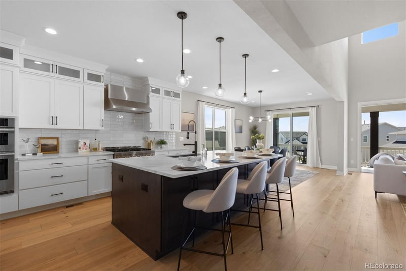 5932 Los Olivas Point, Parker, CO 80134