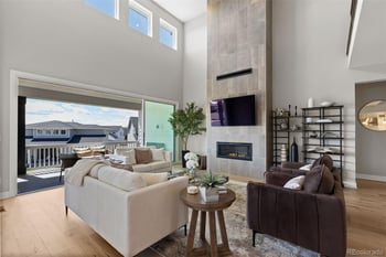 5932 Los Olivas Point, Parker, CO 80134