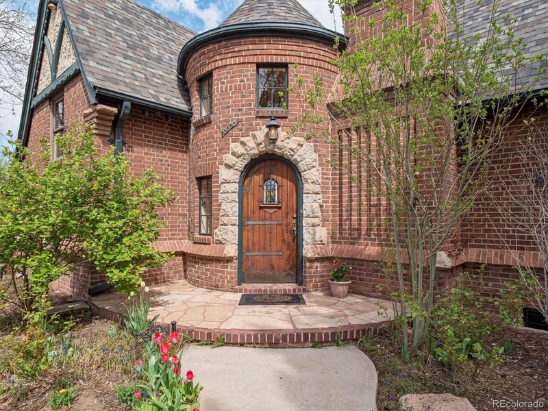 2300 Leyden St, Denver, CO 80207