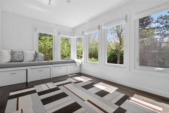 9830 Fair Ln, Englewood, CO 80111