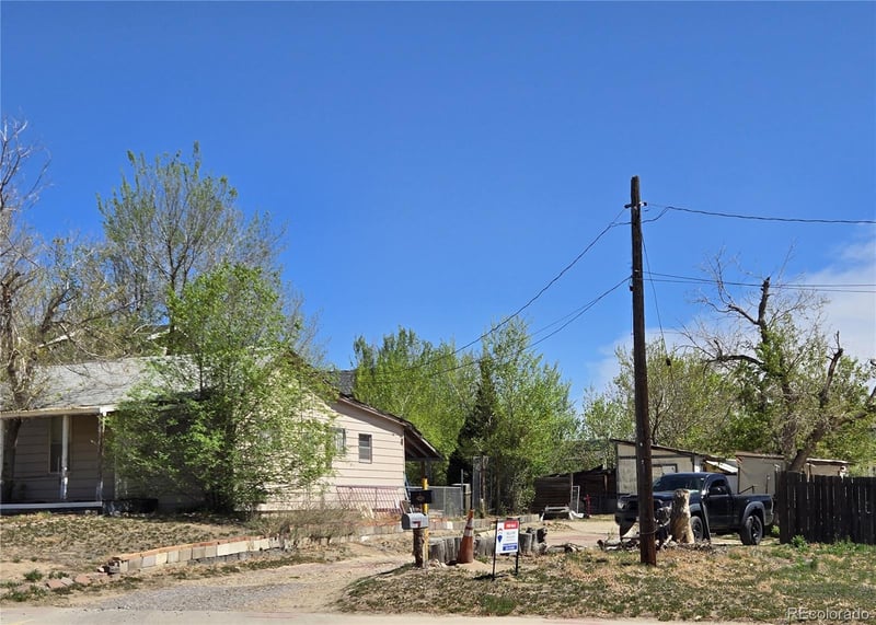 1228 S Clinton St, Denver, CO 80247