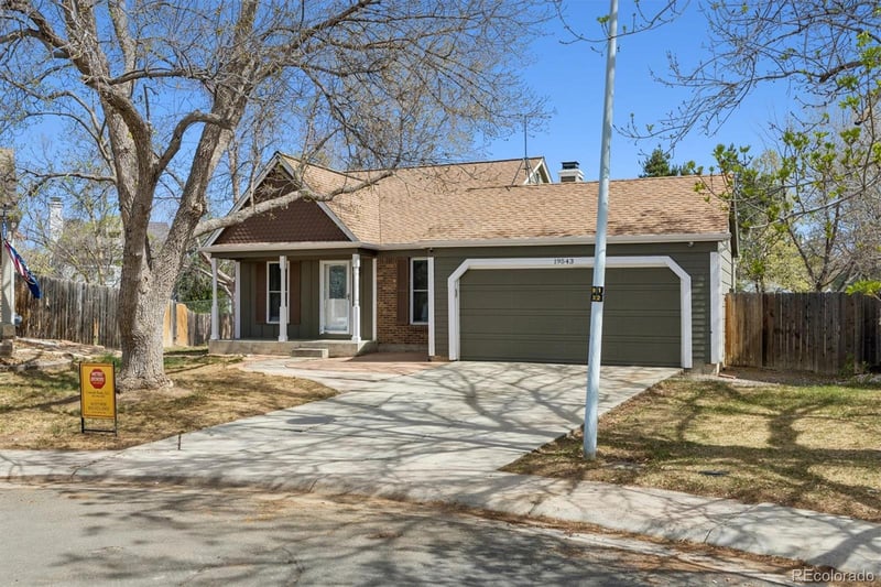 19543 Brown Dr, Aurora, CO 80013