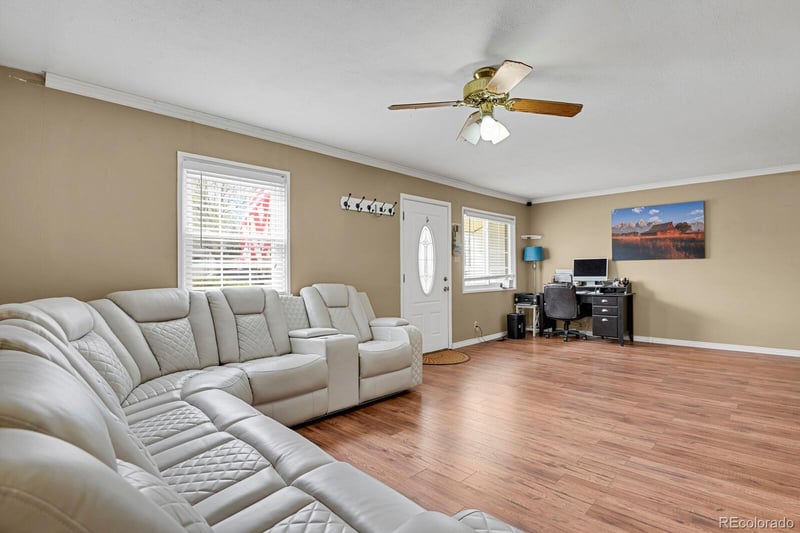 1881 95th Ave, Thornton, CO 80229