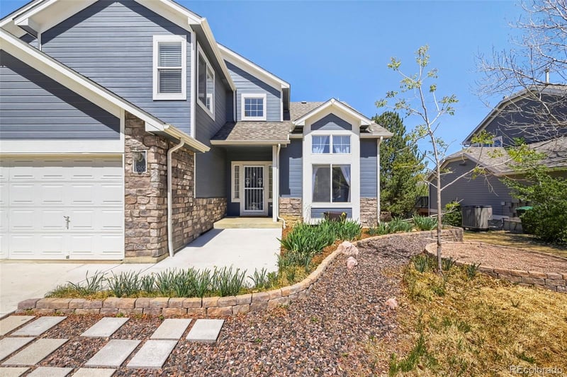 3965 Hawthorne Cir, Longmont, CO 80503