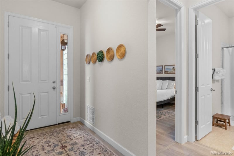 32 Jackson Gap Way, Aurora, CO 80018