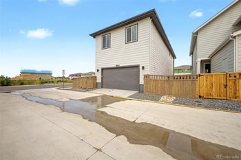 5802 N Perth St, Aurora, CO 80019