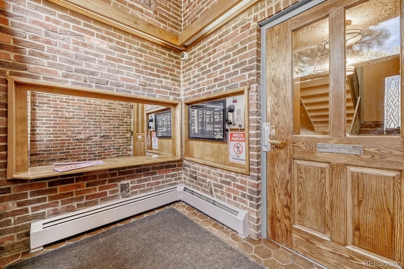 1260 York St #203, Denver, CO 80206