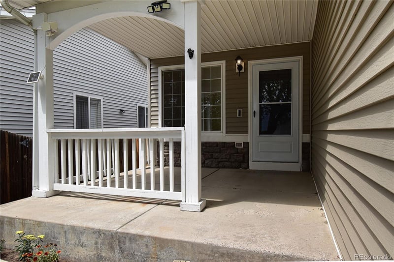 19625 Montview Dr, Aurora, CO 80011