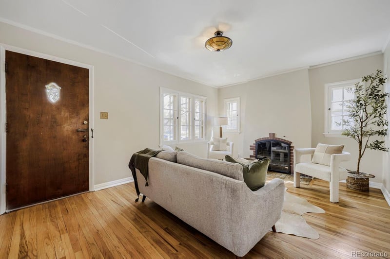 1249 Niagara St, Denver, CO 80220