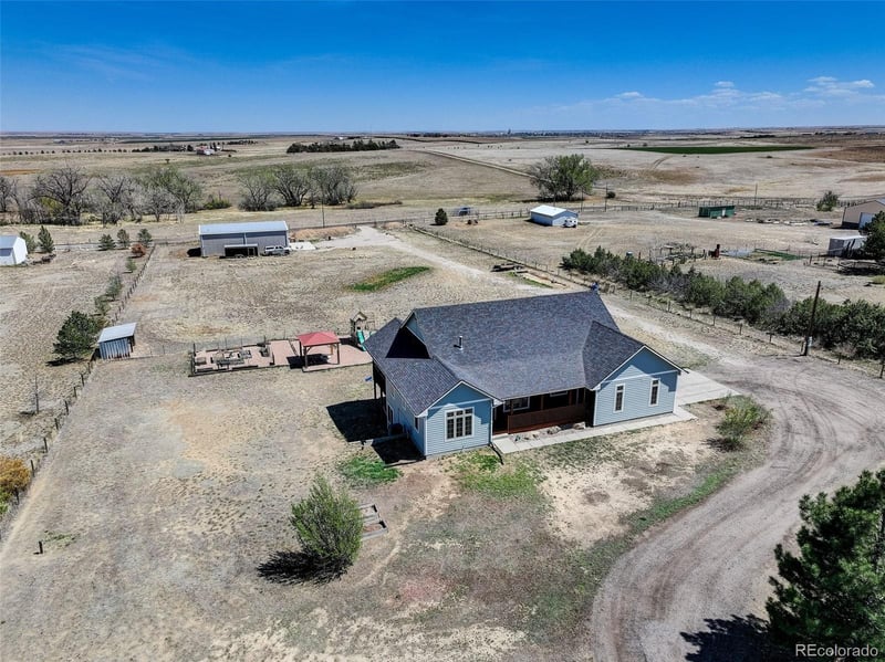 59956 Commanche Way, Strasburg, CO 80136