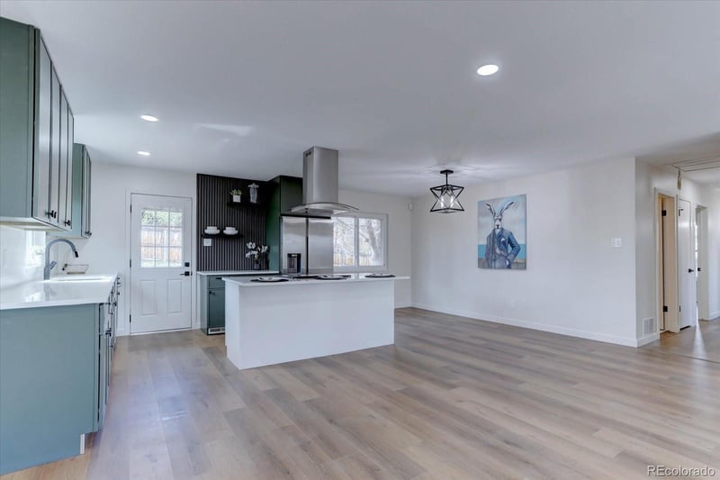 1573 Yank St, Lakewood, CO 80228