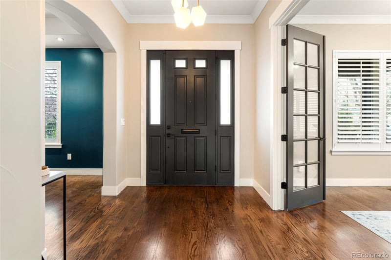 136 Magnolia St, Denver, CO 80220