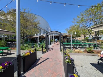 136 Magnolia St, Denver, CO 80220