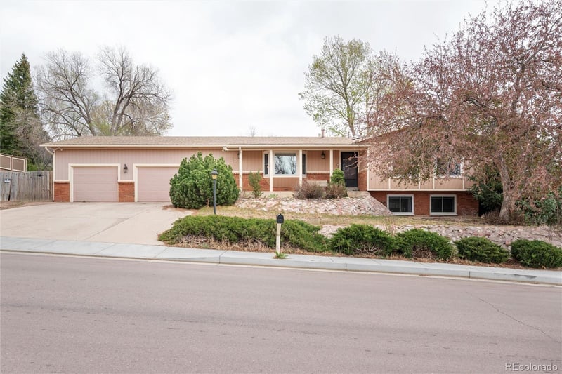 3435 Cortina Dr, Colorado Springs, CO 80918