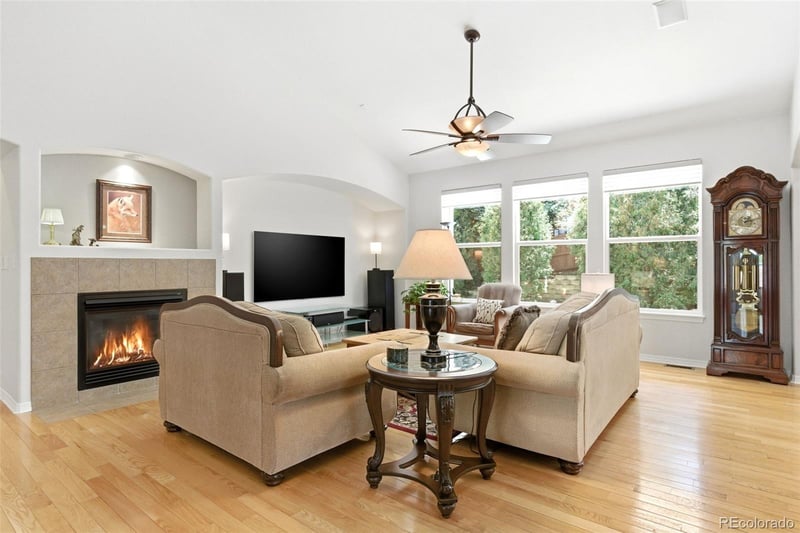 5100 Aspen Creek Dr, Broomfield, CO 80023