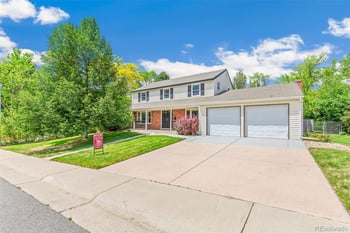 8003 Hinsdale Pl, Centennial, CO 80112