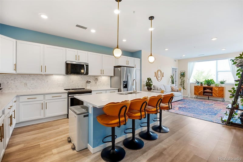 420 Fremont Pl #201, Centennial, CO 80122