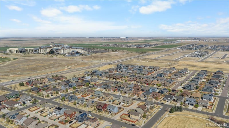 6271 Genoa St, Aurora, CO 80019