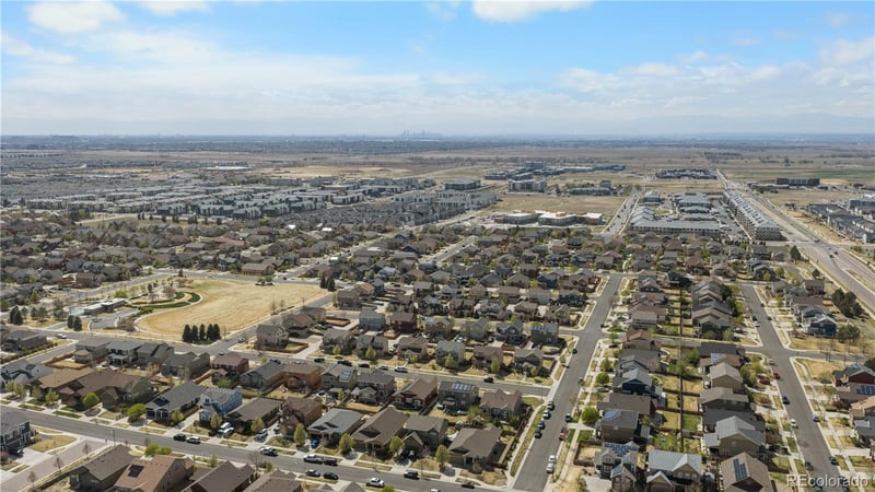 6271 Genoa St, Aurora, CO 80019