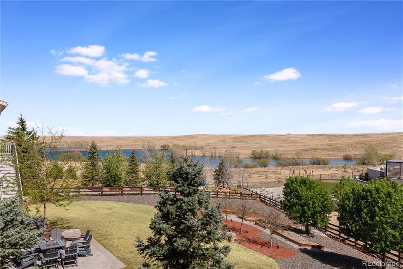 27671 Lakeview Dr, Aurora, CO 80016