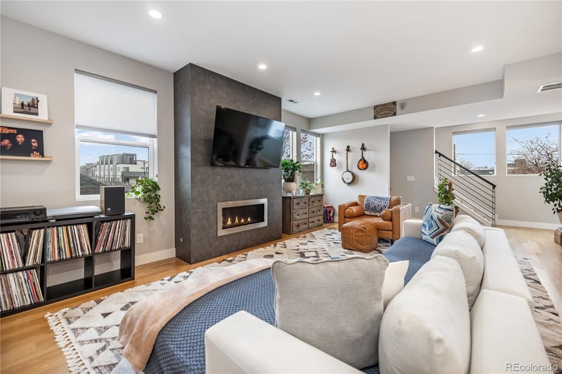 1728 Hooker St, Denver, CO 80204