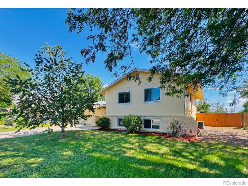 209 Swallow Rd, Fort Collins, CO 80525