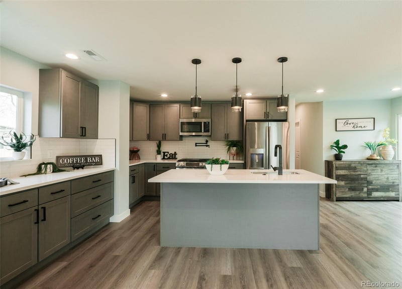 1450 Syracuse St, Denver, CO 80220