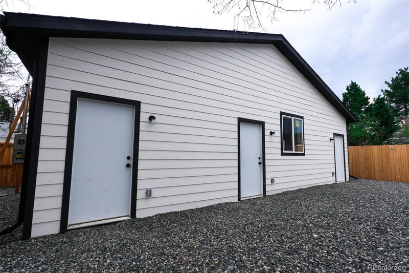 1450 Syracuse St, Denver, CO 80220