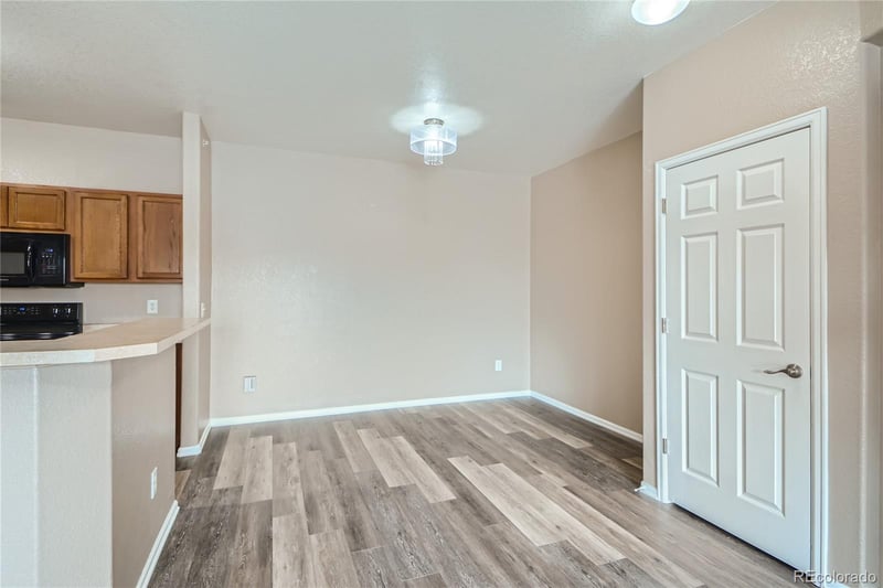 15700 Jamison Dr #2-208, Englewood, CO 80112